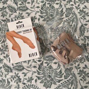 Bloch Foot Thing III. Size M. NWT
